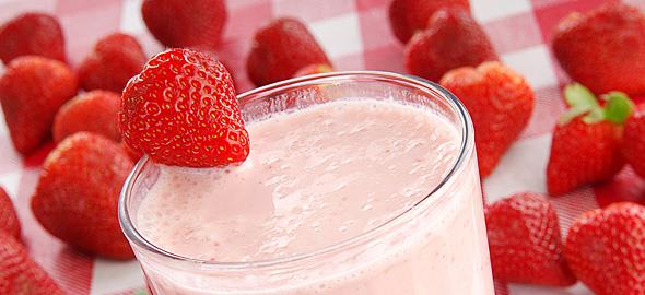 5 λαχταριστά smoothies με φράουλα 